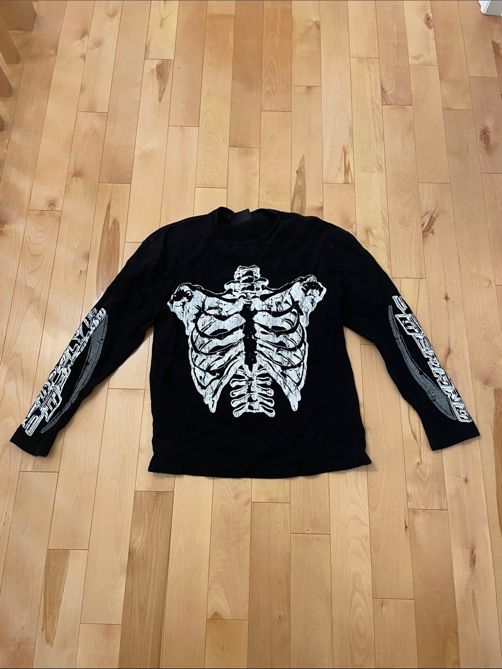 Black Long-Sleeve Graphic Skeleton Tee